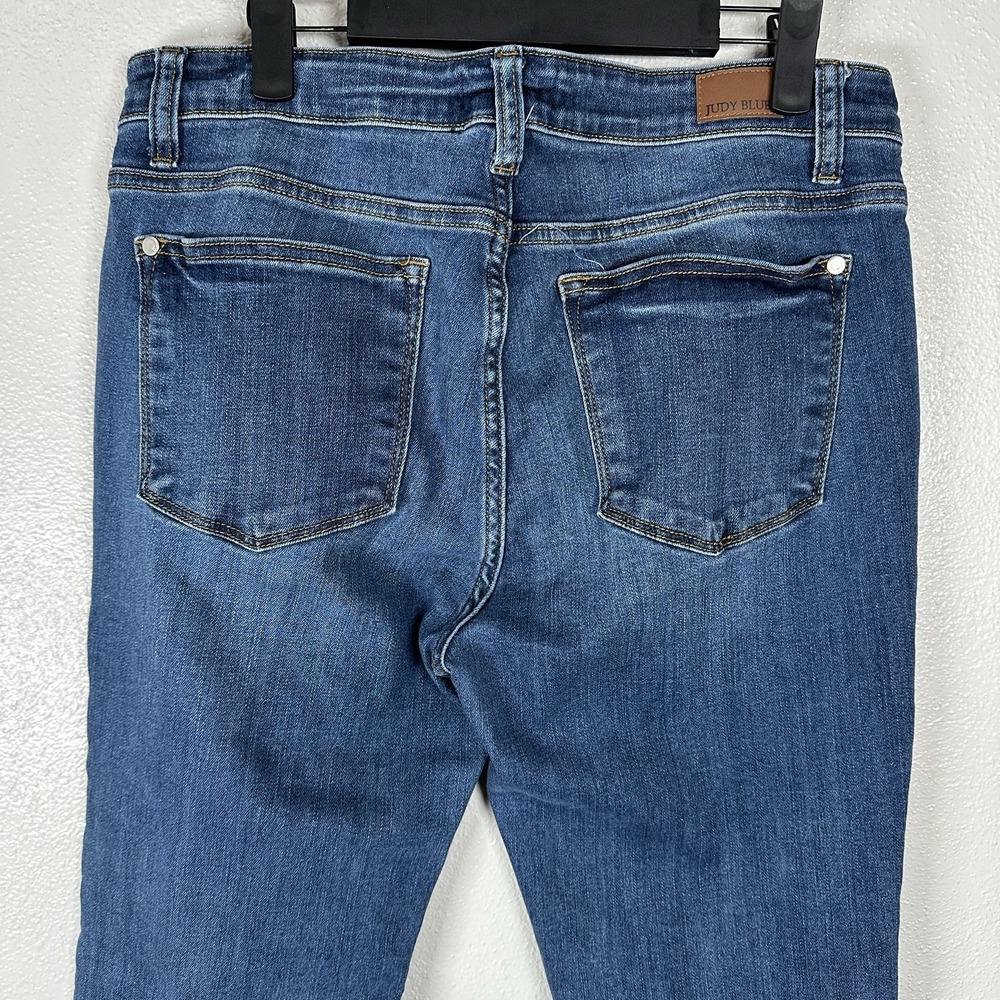 Judy Blue Straight Fit Jeans Womens Size 13/31 Medium Wash Denim Stretch - Picture 4 of 6